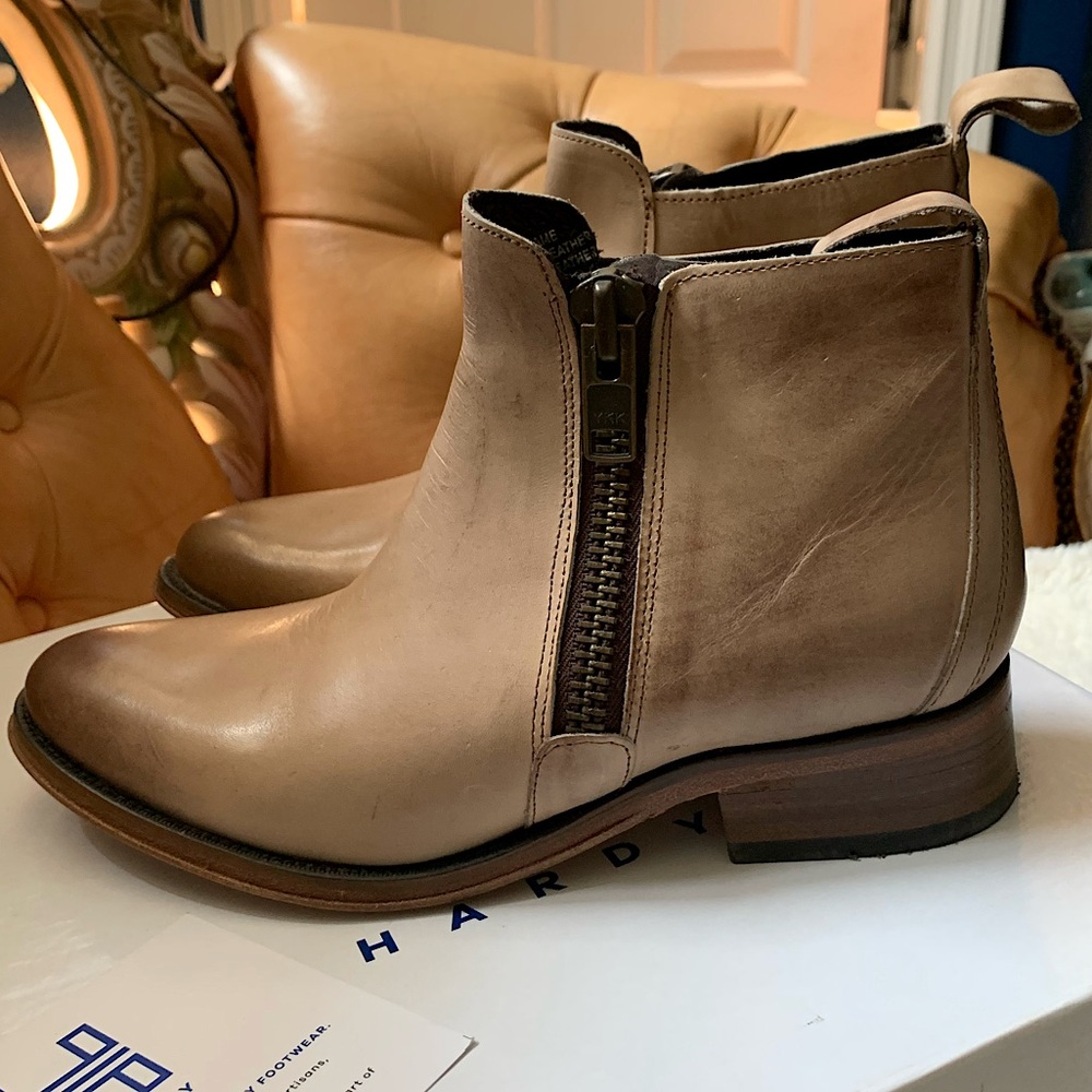 Hardy Brand Tan Leather Ankle Bootie Mexico US8